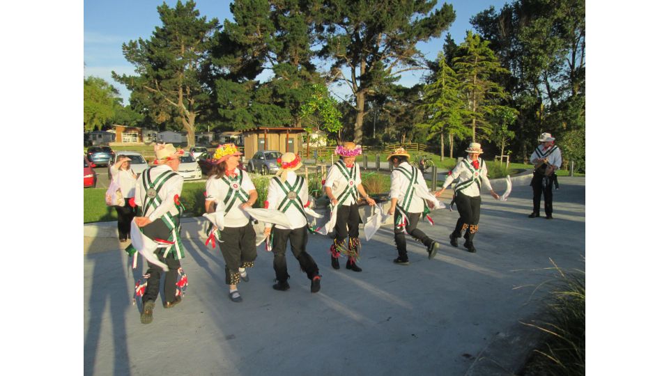 Rosewood Morris Dancers